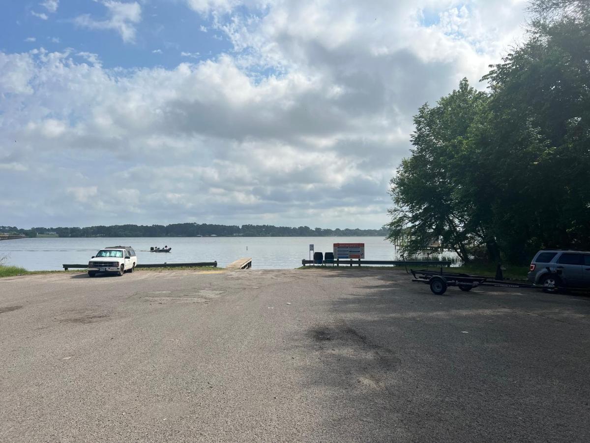 Lakefront Oasis With Private Boat Dock On Lake Palestine Coffee City Exteriör bild